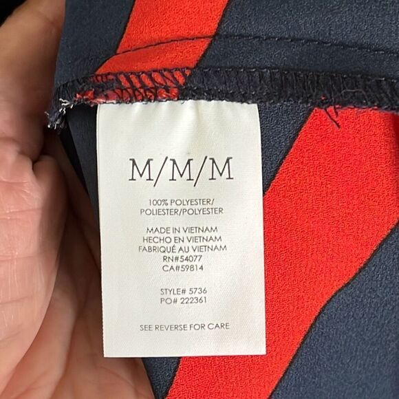 CAbi Hold Up Sleeveless Top Blouse Size Medium #5736 - Picture 4 of 5